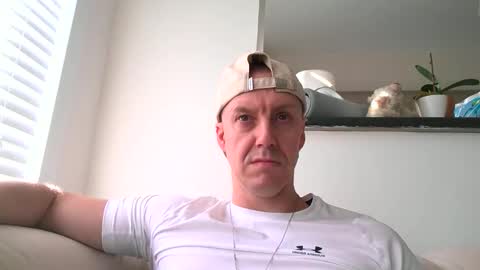 Snapshot of ploki2000 chatting on October 26, 12:33 pm Kevin online show from October 26, 12:33 pm