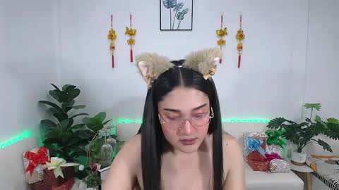 Snapshot of ploysaithailand chatting on February 7, 7:40 am Ploysai online show from February 7, 7:40 am