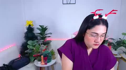 Snapshot of ploysaithailand chatting on November 30, 3:43 am Ploysai online show from November 30, 3:43 am