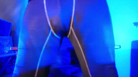 StraightPlush online show from February 7, 11:30 pm