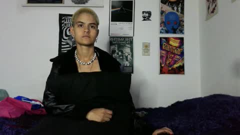    online show from March 15, 2:06 am