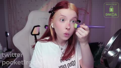 Snapshot of pocketrocket_ chatting on February 8, 12:38 am pocketrocket_ online show from February 8, 12:38 am