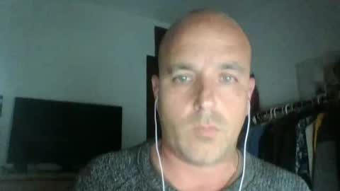 Snapshot of pocoyotop chatting on February 22, 12:05 am pocoyotop online show from February 22, 12:05 am