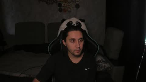 Snapshot of pohyi_ chatting on March 4, 3:12 am pohyi_ online show from March 4, 3:12 am