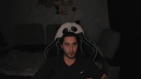 Snapshot of pohyi_ chatting on March 7, 2:58 pm pohyi_ online show from March 7, 2:58 pm