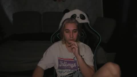 Snapshot of pohyi_ chatting on March 13, 3:57 am pohyi_ online show from March 13, 3:57 am