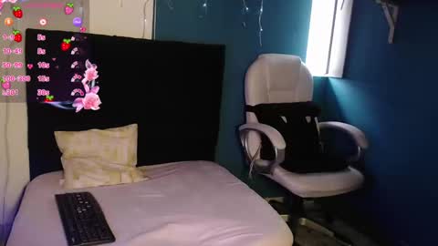  Luna  online show from January 28, 5:14 pm