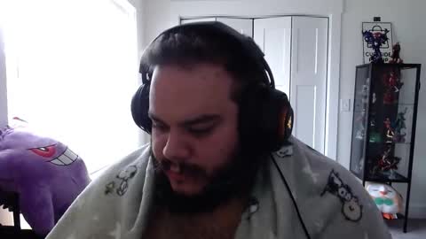 Snapshot of pokegaymer69 chatting on October 17, 3:36 pm Pokegaymer69 online show from October 17, 3:36 pm