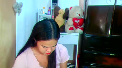 Snapshot of pokwang4you chatting on June 1, 8:21 pm pokwang4you online show from June 1, 8:21 pm