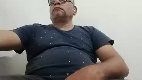 Snapshot of poli475 chatting on December 10, 2:27 am poli online show from December 10, 2:27 am