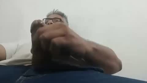 Snapshot of poli475 chatting on January 15, 3:00 am poli online show from January 15, 3:00 am