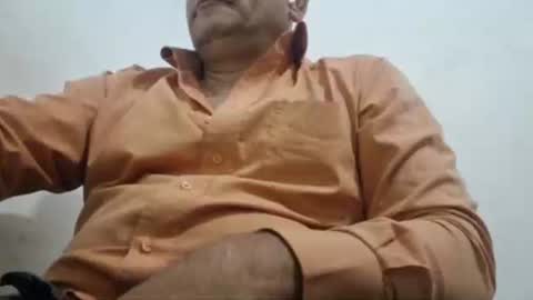 Snapshot of poli475 chatting on January 26, 5:02 pm poli online show from January 26, 5:02 pm