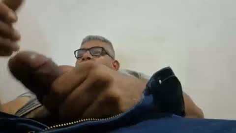 Snapshot of poli475 chatting on February 6, 6:24 pm poli online show from February 6, 6:24 pm