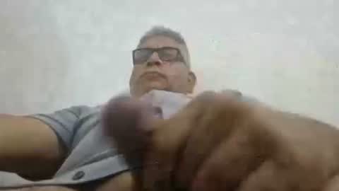 Snapshot of poli475 chatting on February 13, 7:03 am poli online show from February 13, 7:03 am