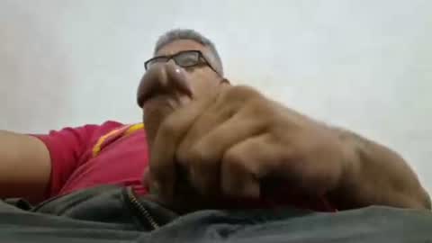 Snapshot of poli475 chatting on February 16, 11:27 am poli online show from February 16, 11:27 am