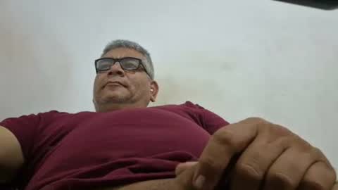 Snapshot of poli475 chatting on February 18, 1:10 am poli online show from February 18, 1:10 am