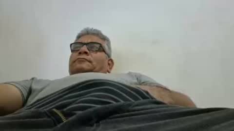 Snapshot of poli475 chatting on February 26, 6:04 am poli online show from February 26, 6:04 am