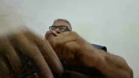 Snapshot of poli475 chatting on March 8, 4:06 pm poli online show from March 8, 4:06 pm