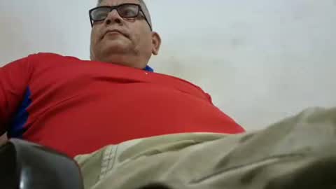 Snapshot of poli475 chatting on March 11, 9:48 pm poli online show from March 11, 9:48 pm