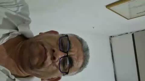 Snapshot of poli475 chatting on October 20, 3:07 am poli online show from October 20, 3:07 am