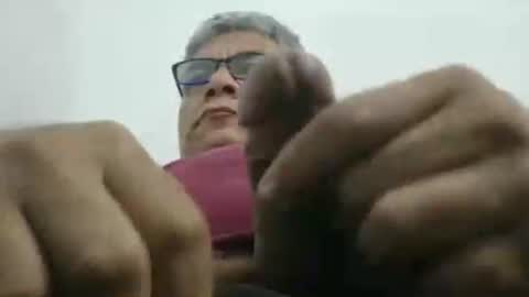 Snapshot of poli475 chatting on November 18, 1:26 pm poli online show from November 18, 1:26 pm