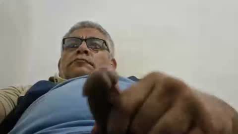 poli online show from May 7, 6:08 am