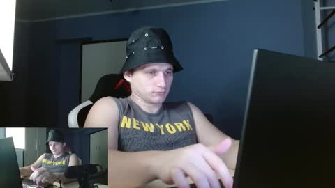 Poliglotjoe2 online show from February 16, 3:46 am