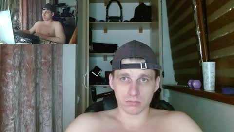 Poliglotjoe2 online show from May 10, 11:32 pm