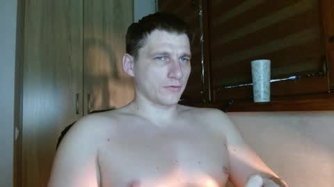 Poliglotjoe2 online show from May 18, 4:46 pm