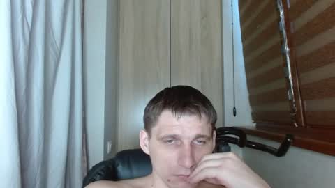 Poliglotjoe2 online show from June 19, 4:17 am