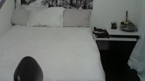 polina_p online show from April 23, 3:14 pm