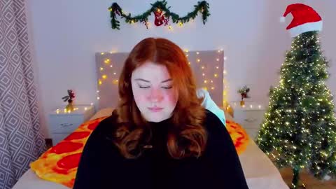 Snapshot of polinasallivan chatting on December 24, 9:17 am Polina online show from December 24, 9:17 am