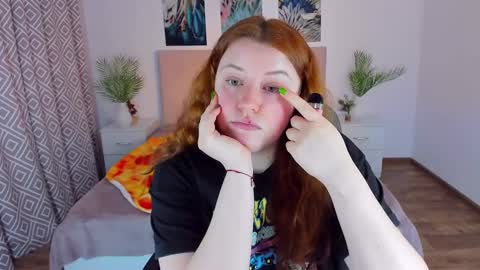 Snapshot of polinasallivan chatting on January 13, 10:58 am Polina online show from January 13, 10:58 am