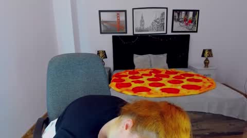 Snapshot of polinasallivan chatting on January 19, 7:36 am Polina online show from January 19, 7:36 am