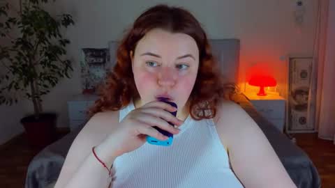 Polina online show from June 11, 9:35 pm