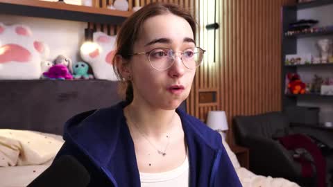 Polly online show from February 22, 7:40 am