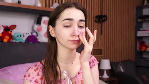 Polly online show from March 12, 7:58 am