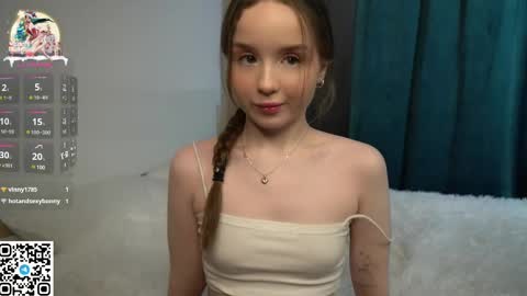 Snapshot of polly_dollie_ chatting on February 15, 8:11 pm Renet online show from February 15, 8:11 pm