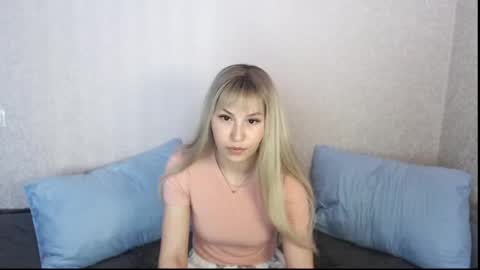 Polly online show from May 15, 2:18 am