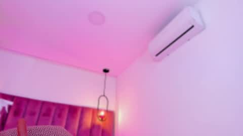 POLLY online show from March 4, 10:10 am