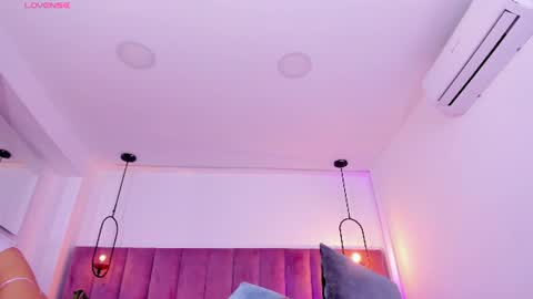 POLLY online show from June 17, 10:39 am