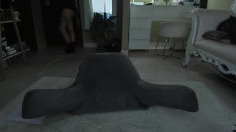  - Help me Reach 100 thumbs up  online show from December 10, 10:26 pm