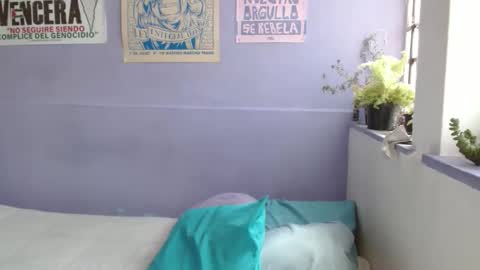 Snapshot of poly_mer chatting on January 7, 3:12 pm Poly online show from January 7, 3:12 pm