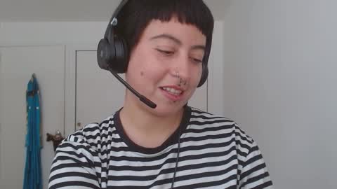 Snapshot of poly_mer chatting on September 11, 6:52 pm Poly online show from September 11, 6:52 pm