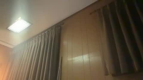 Snapshot of ponchynyc chatting on December 2, 10:18 am PONCH online show from December 2, 10:18 am