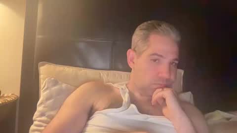 Snapshot of ponchynyc chatting on October 10, 11:26 pm PONCH online show from October 10, 11:26 pm