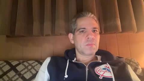 Snapshot of ponchynyc chatting on October 13, 5:29 am PONCH online show from October 13, 5:29 am