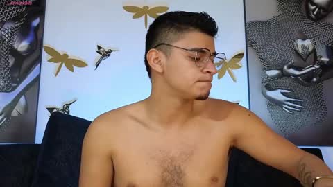 Snapshot of ponyo_1 chatting on December 3, 8:06 pm online show from December 3, 8:06 pm