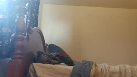 Snapshot of poobear53 chatting on March 5, 6:48 pm Phil online show from March 5, 6:48 pm