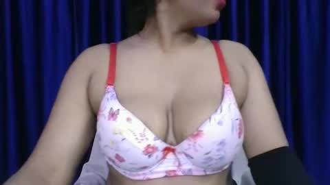 poojalady online show from February 14, 2:08 am